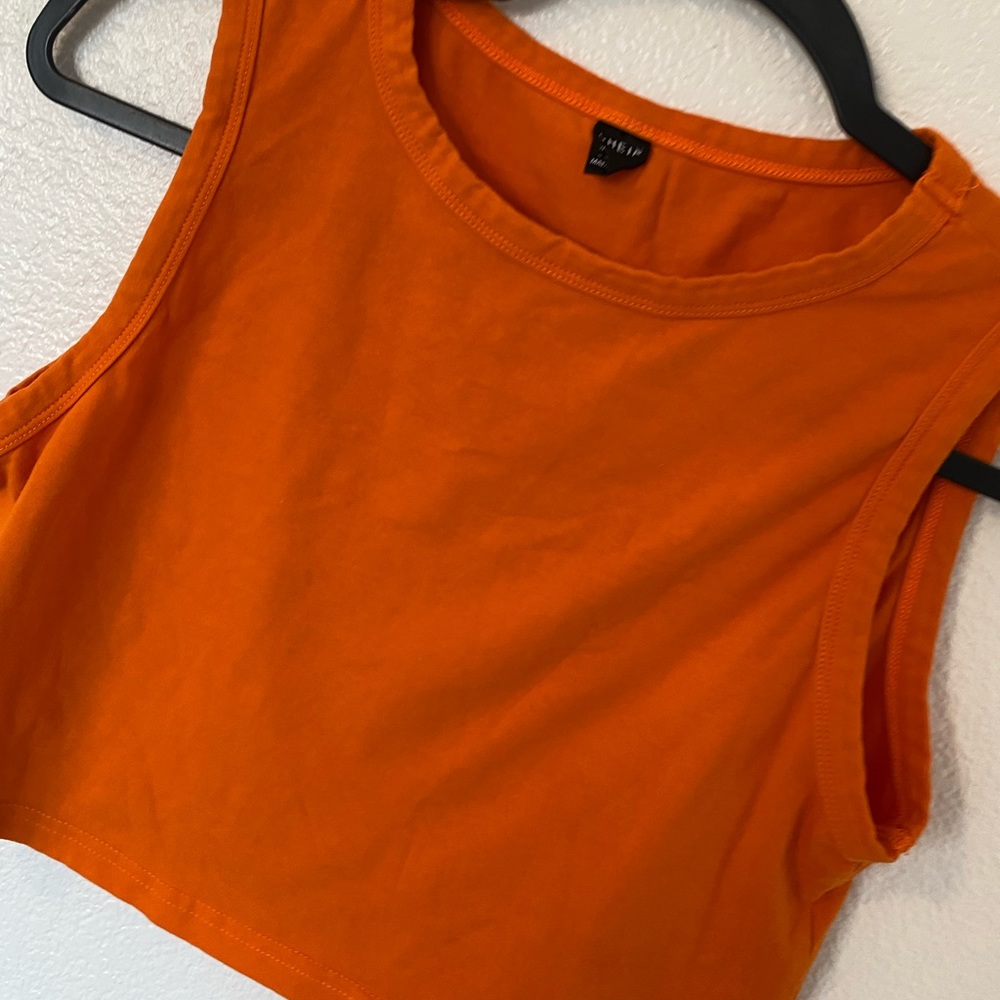 Like NEW crop top